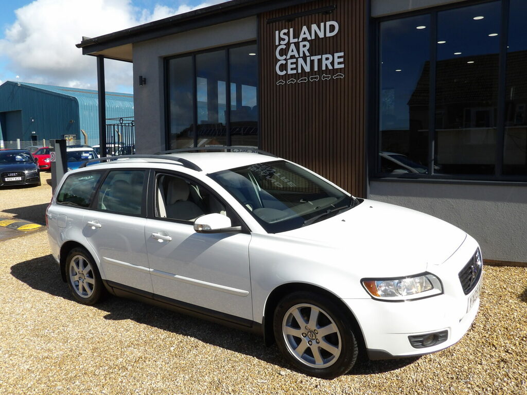 Volvo V50 Estate Red #3
