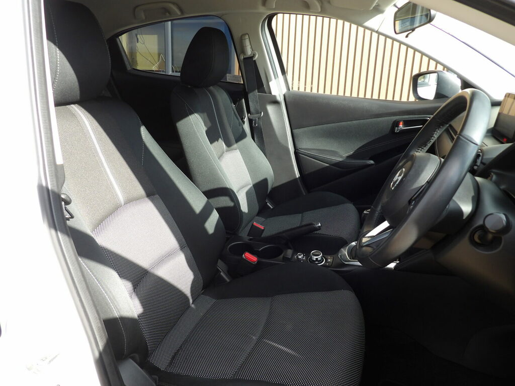 Mazda 2 1.5 Skyactiv-g Gt Hatchback Euro Red #11