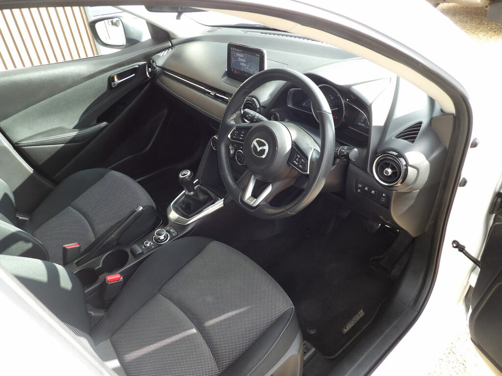 Mazda 2 1.5 Skyactiv-g Gt Hatchback Euro Red #10