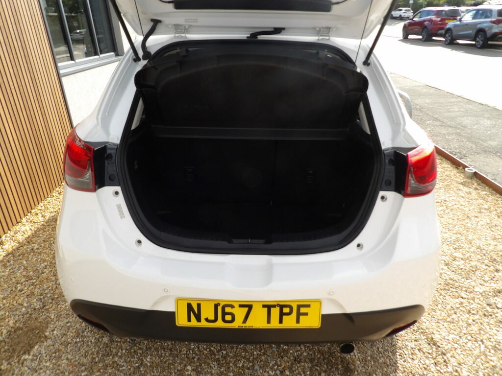 Mazda 2 1.5 Skyactiv-g Gt Hatchback Euro Red #8