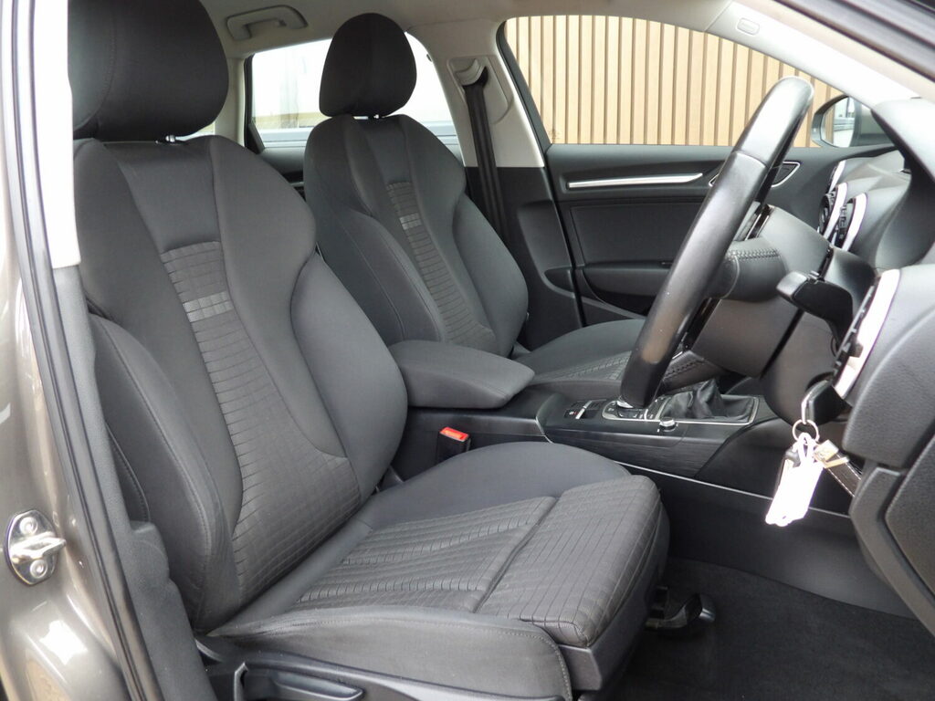 Audi A3 1.4 Tfsi Se Sportback Euro 6 Ss Red #12