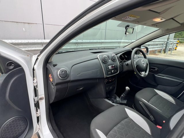 Dacia Sandero Stepway 1.5 Dci Ambiance Euro 6 Ss White #70