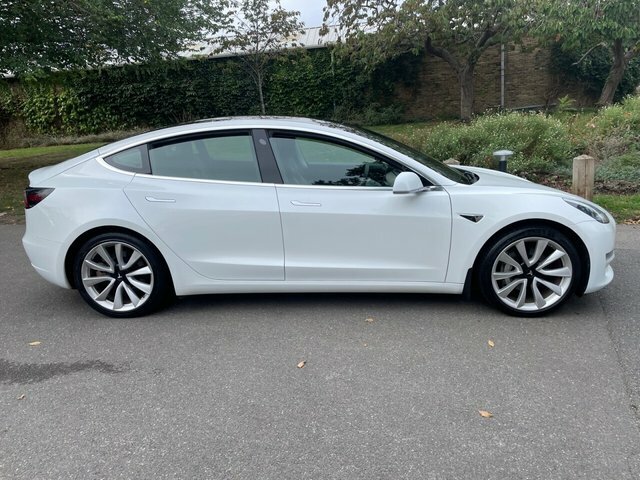 Tesla Model 3 Saloon White #4