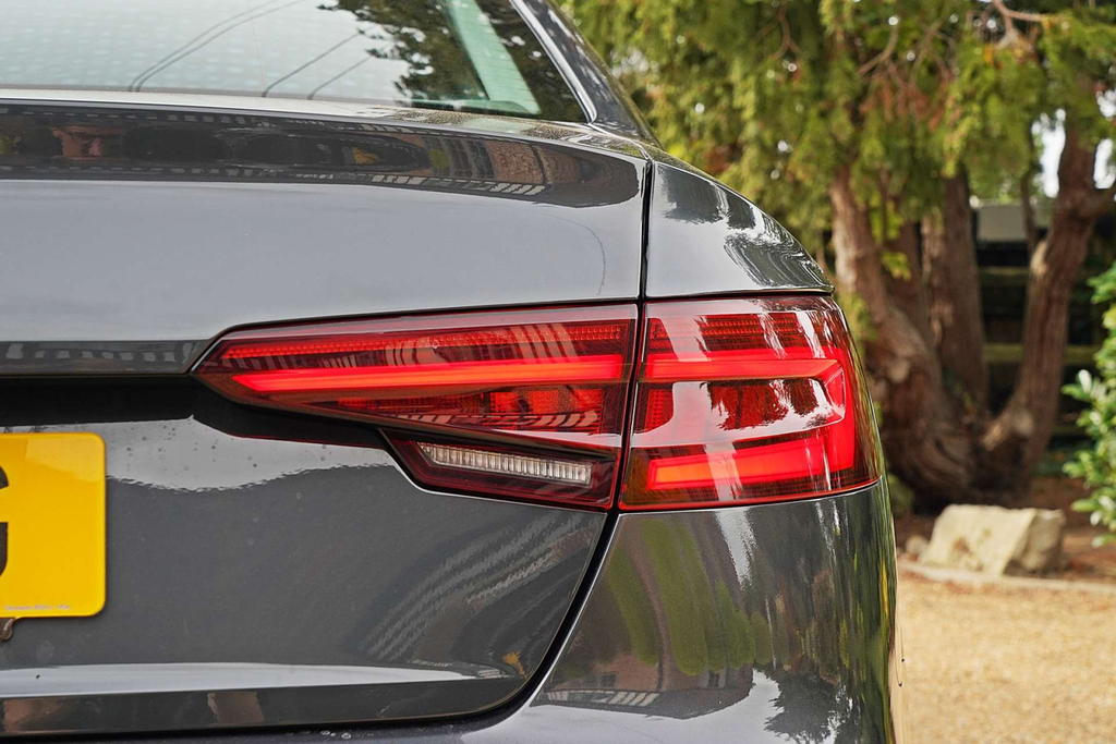Audi A4 Sport Ultra Tdi Grey #5