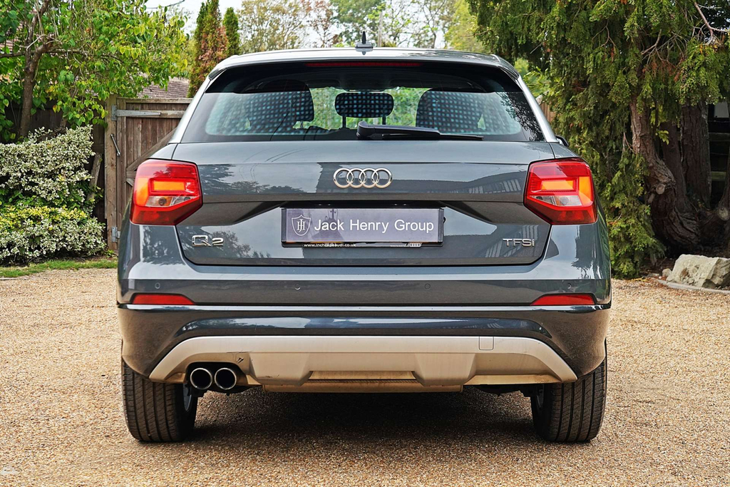 Audi Q2 Sport Tfsi Grey #5