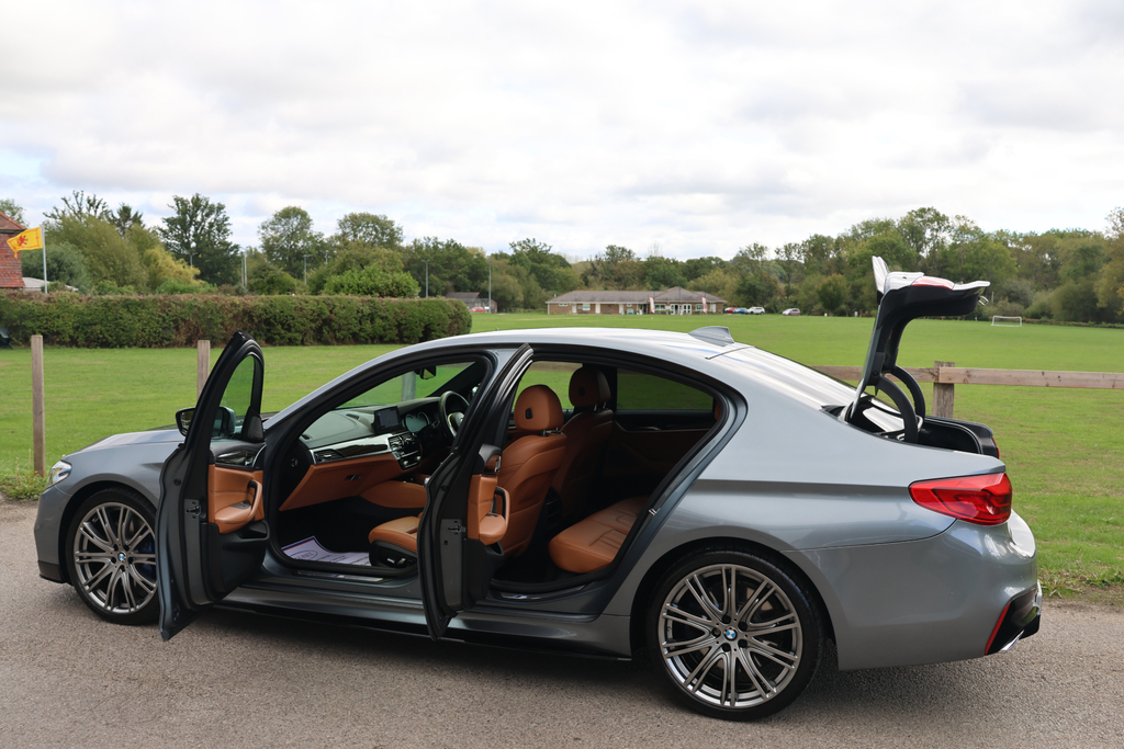 BMW 5 Series 520D M Sport Black #8