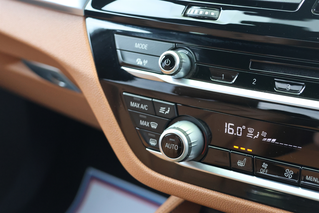 BMW 5 Series 520D M Sport Black #22