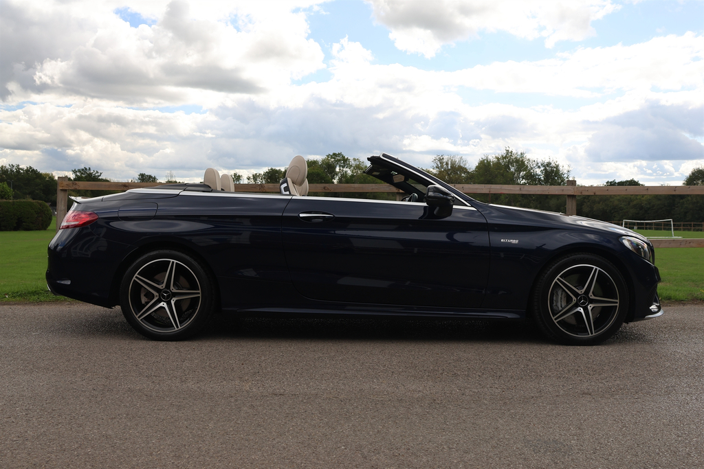 Mercedes-Benz C Class 3.0 V6 Amg Premium Plus Cabriolet G-t Blue #2