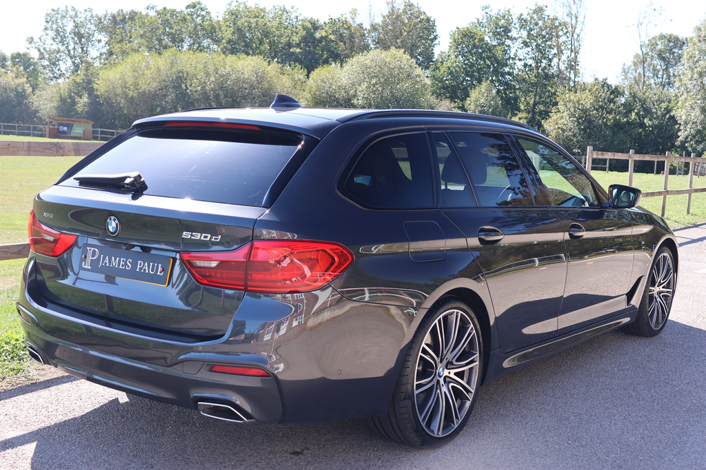 BMW 5 Series 3.0 530D M Sport Touring Xdrive Eu Grey #3