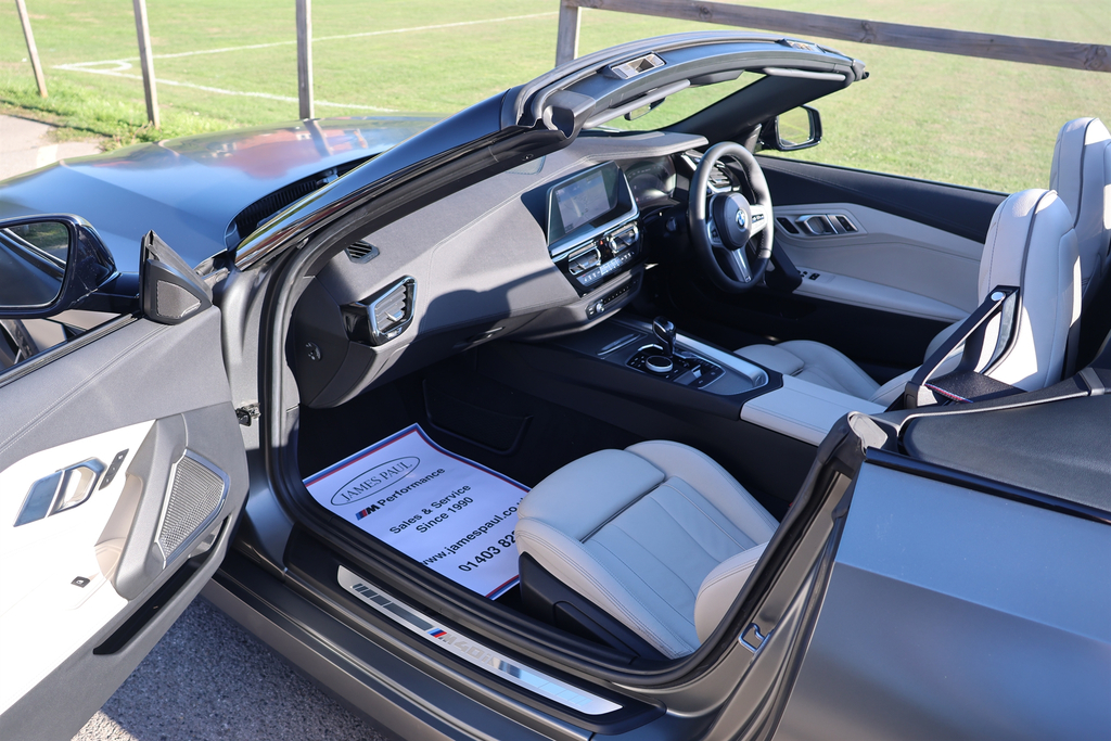 BMW Z4 Sdrive 30I M Sport Red #28