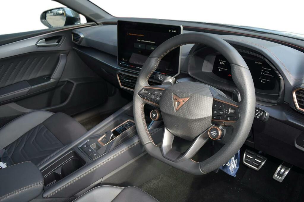Cupra Leon 1.5 Ehybrid 25.8Kwh Vz2 Hatchback Plug Grey #6