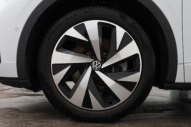 Volkswagen ID.5 Pro Performance 77Kwh Style Suv White #5