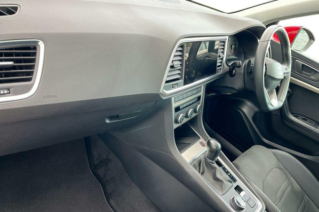 Seat Ateca 2.0 Tdi Xperience Suv Dsg Red #2
