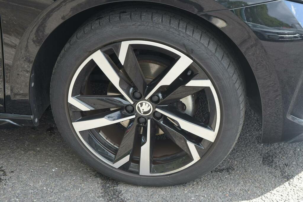 Skoda Scala 1.0 Tsi Monte Carlo Hatchback Black #5