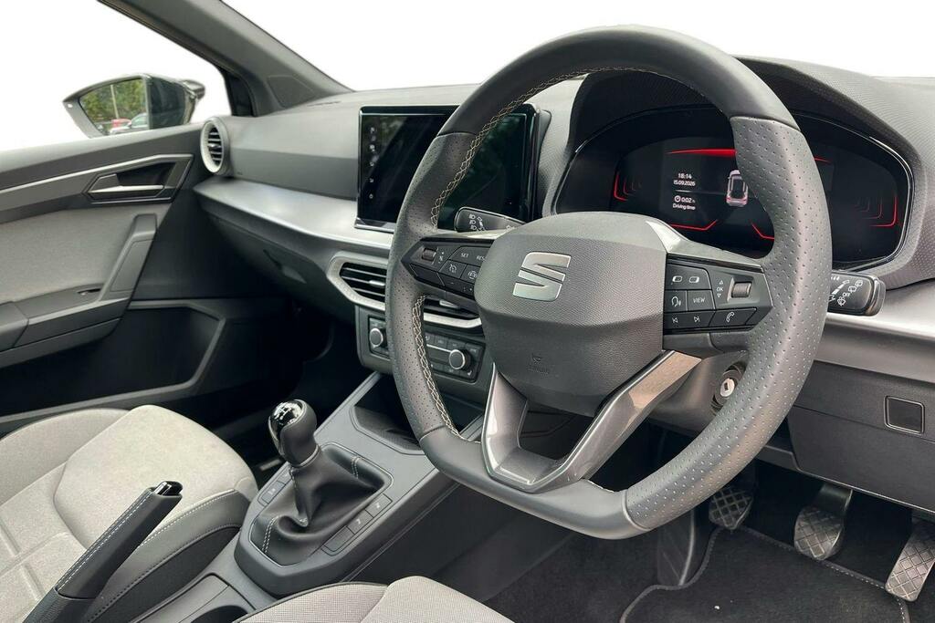 Seat Arona 1.0 Tsi Fr First Edition Suv Black #6