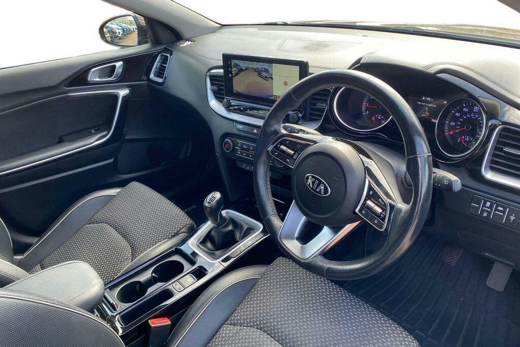 Kia Xceed 1.5 T Gdi 3 Suv Brown #6