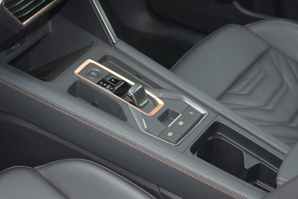 Cupra Formentor V2 Tsi 150Ps 7 Speed Dsg Suv Black #14