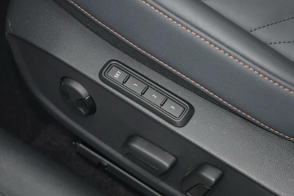 Cupra Formentor V2 Tsi 150Ps 7 Speed Dsg Suv Black #43