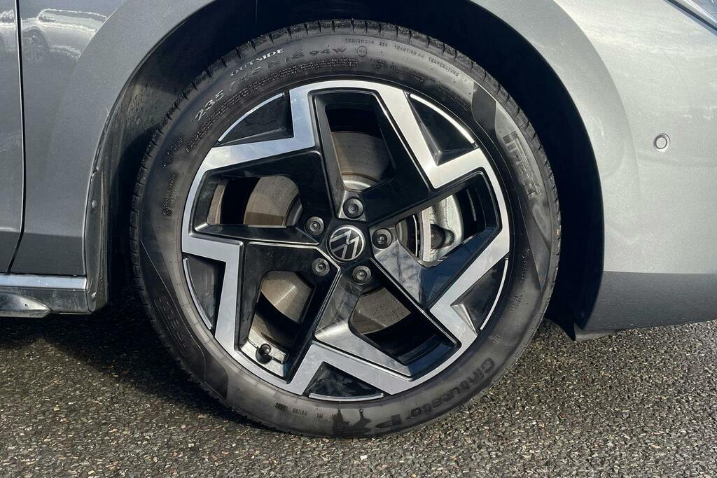 Volkswagen Passat 1.5 Tsi Ehybrid 19.7Kwh R-line Estate P Grey #5