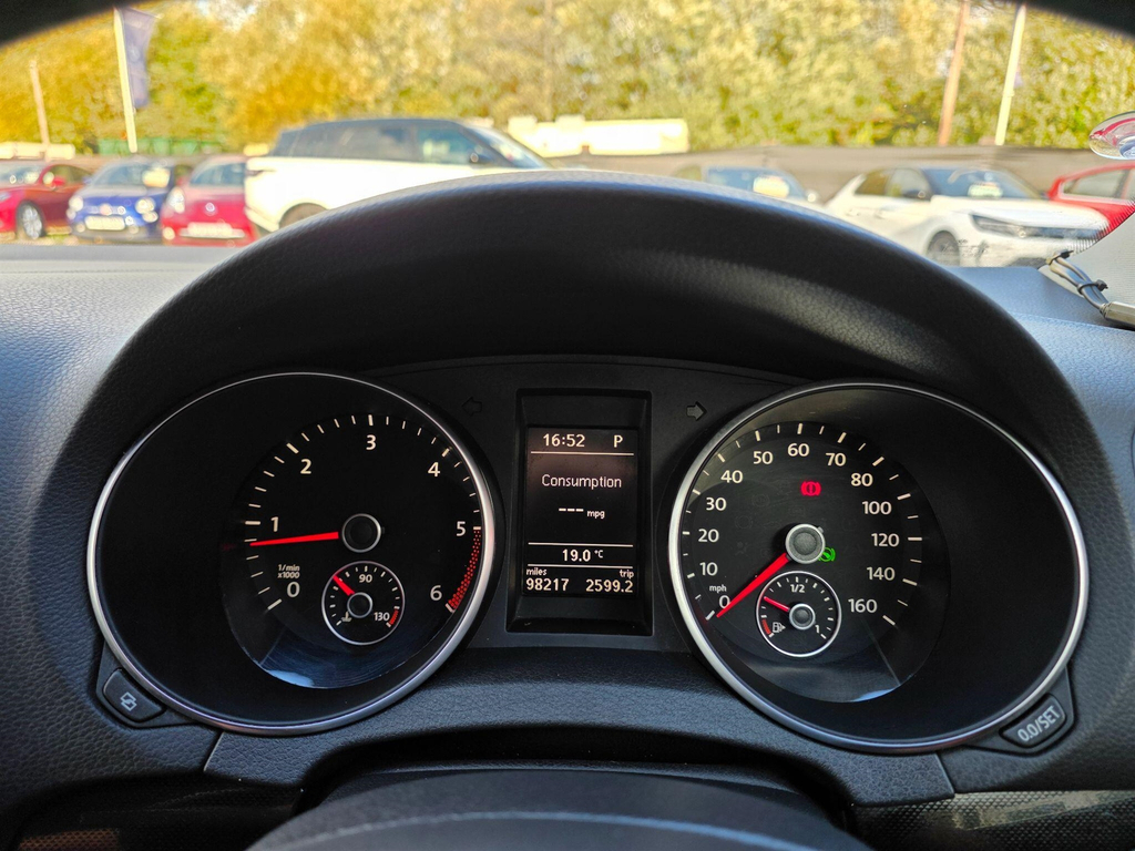 Volkswagen Golf 2.0 Tdi Match Euro 5  #35