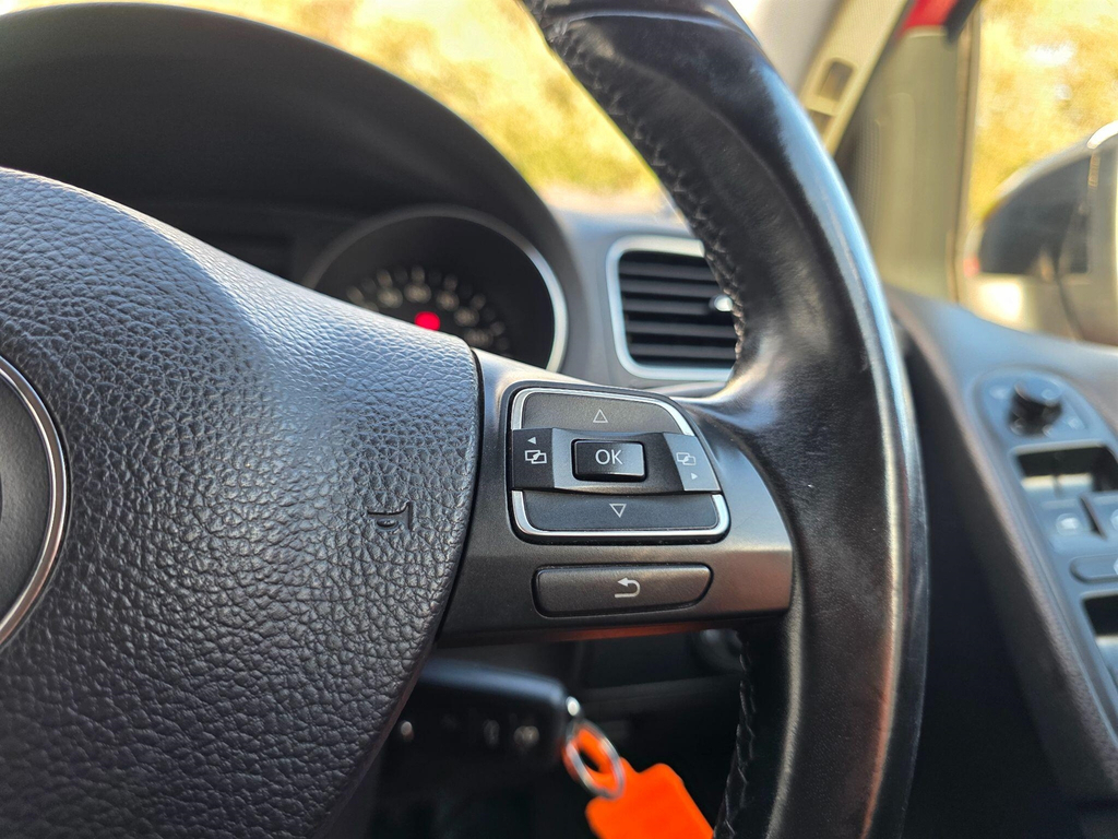 Volkswagen Golf 2.0 Tdi Match Euro 5  #32