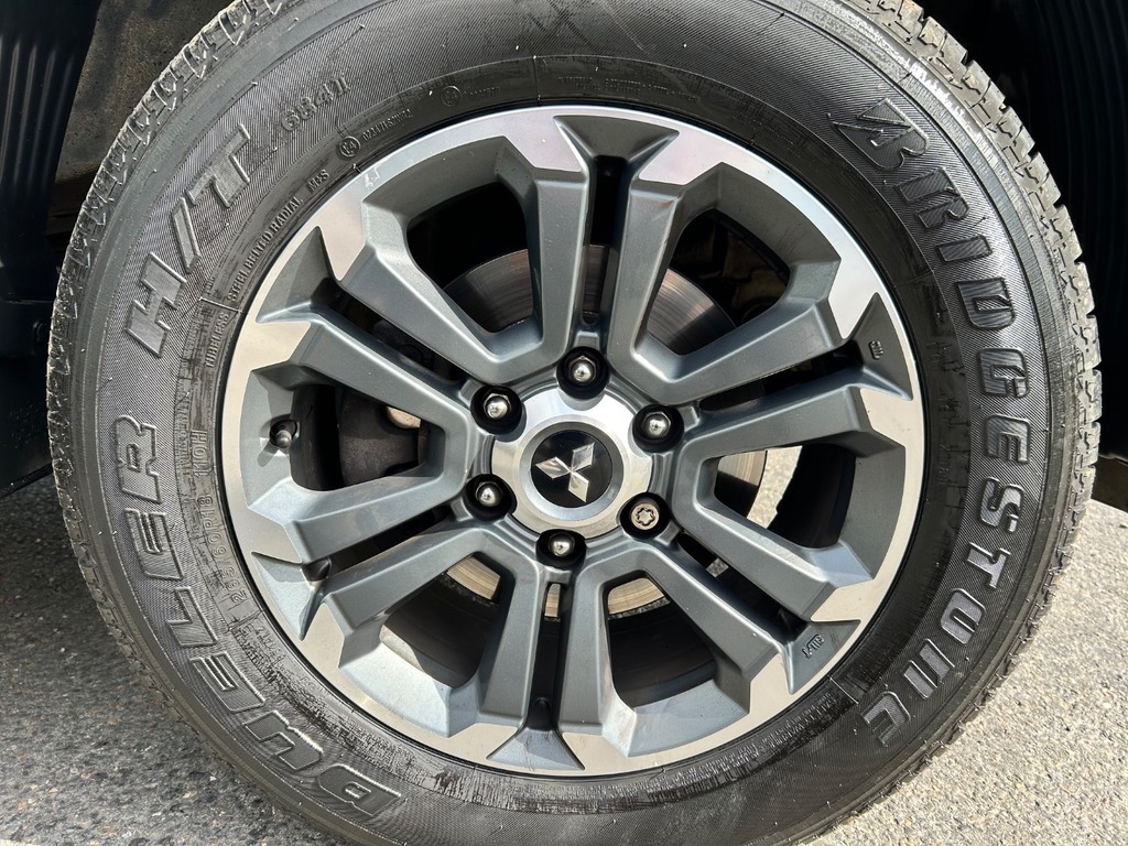 Mitsubishi L200 2019 2.4 Di-d 4Wd Barbarian Dcb 178 Bhp Blue #11