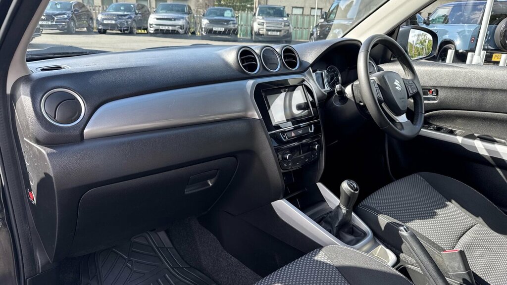Suzuki Vitara 1.4 Boosterjet Mhev 109 Ultra White #15