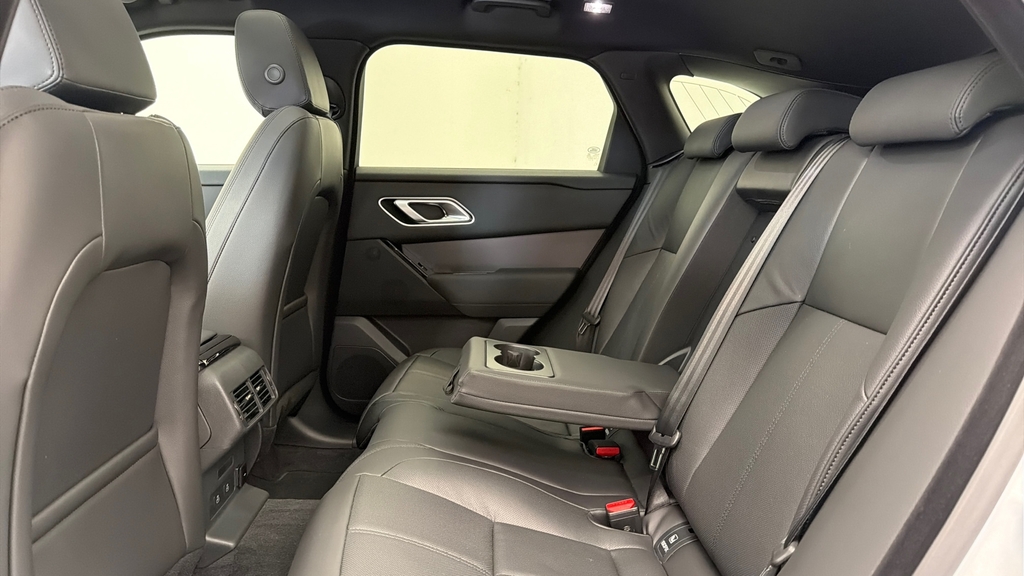 Land Rover Range Rover Velar Belgravia Edition Grey #40