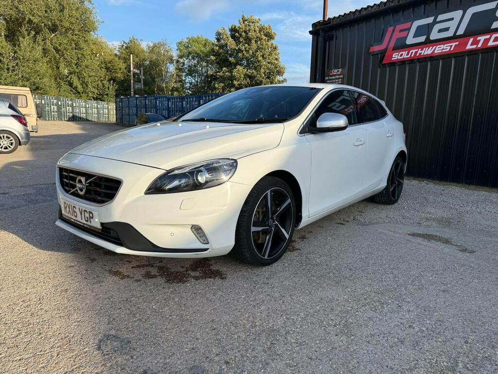 Volvo V40 2.0 D4 R-design Lux Nav Euro 6 Ss White #5