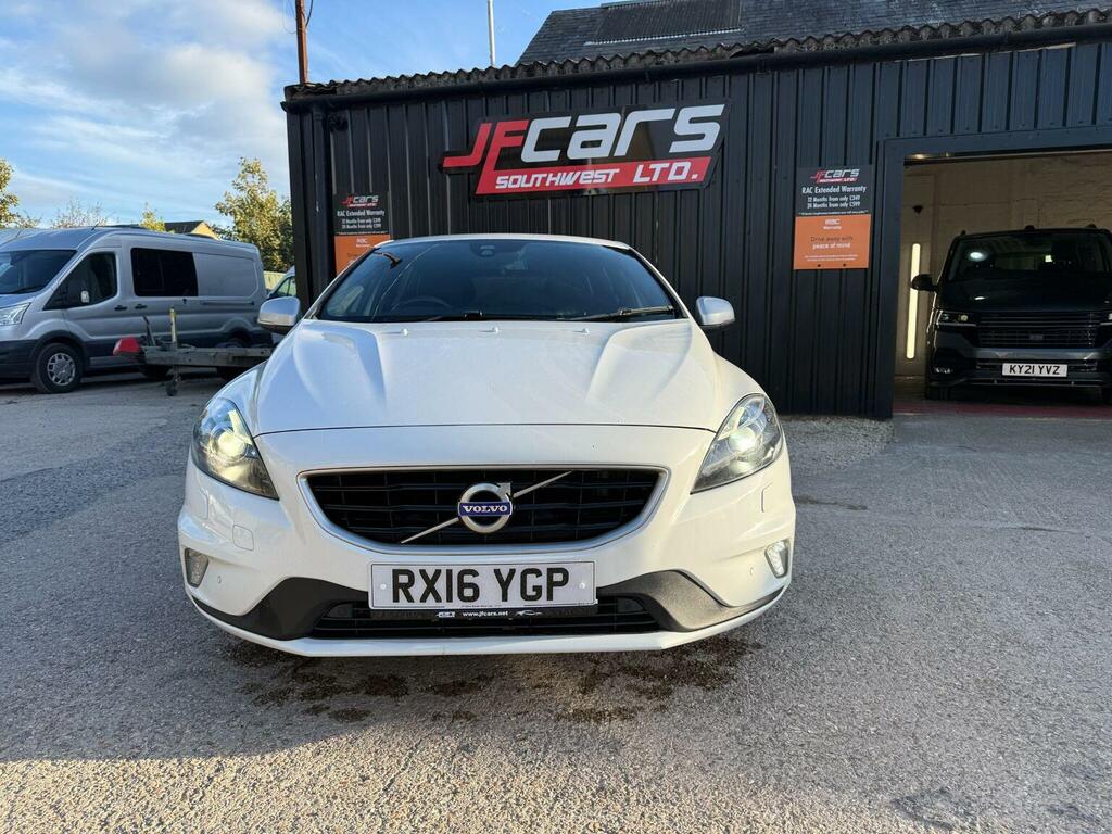 Volvo V40 2.0 D4 R-design Lux Nav Euro 6 Ss White #4