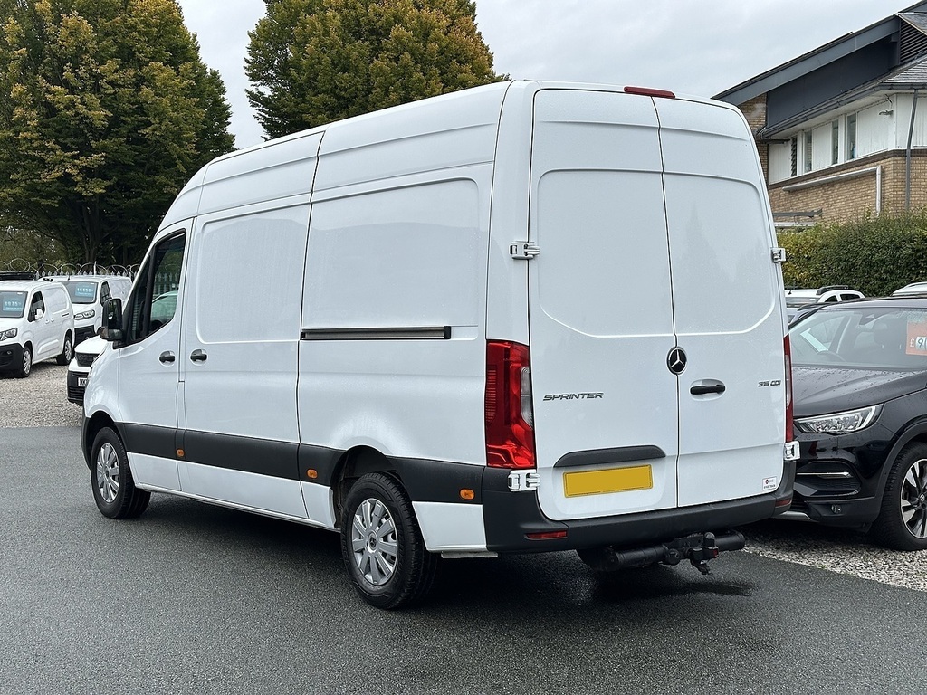 Mercedes-Benz Sprinter 315 Cdi Premium L2h2 Euro 6 150Ps Ac 2022 U2938 White #6