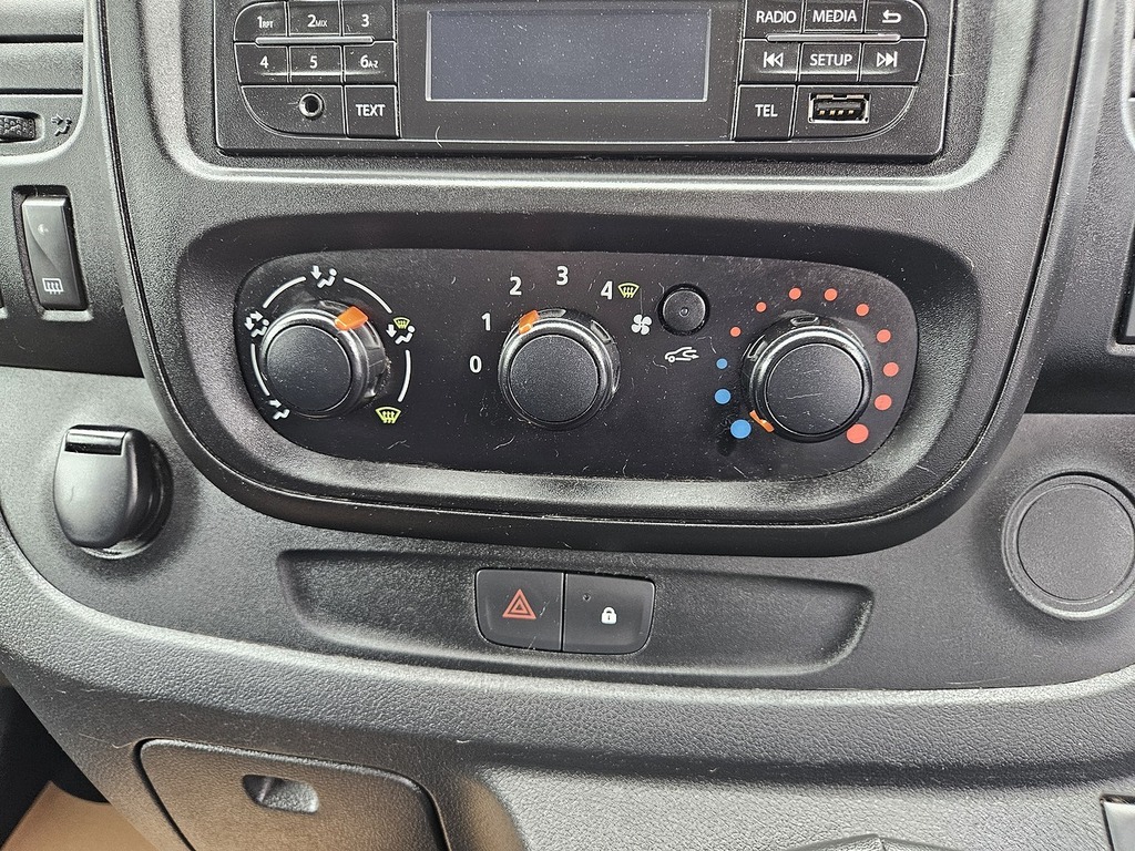 Renault Trafic New Trafic Crew Van Black Edition Ll30 2.0 Dci 170 Grey #13