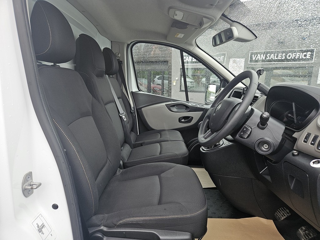 Renault Trafic Dci Energy 28 Business L1 H1 Euro 6 120Ps 2021 U White