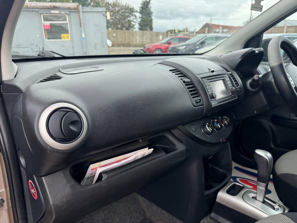 Nissan Note 1.6 16V N-tec Euro 6 Only 26,000 Miles 2 Black #22