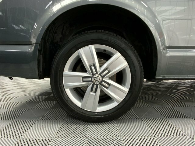 Volkswagen Transporter 2.0L T32 Highline Tdi Bluemotion Technology Semi-a #18