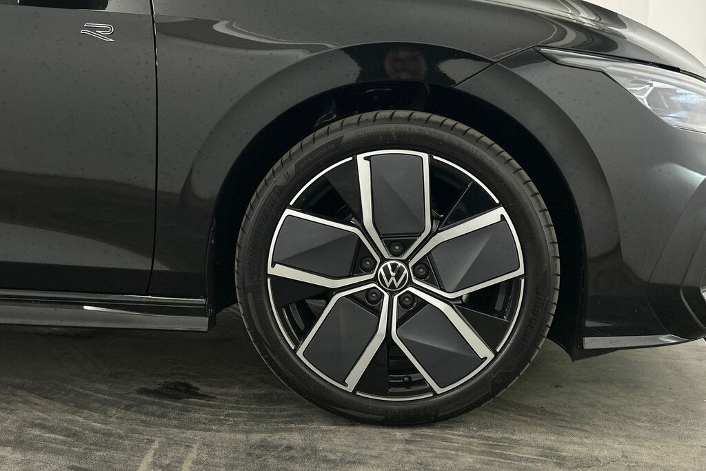 Volkswagen Golf 1.5 Etsi 150 Black Edition Dsg SW26TFO Black #5