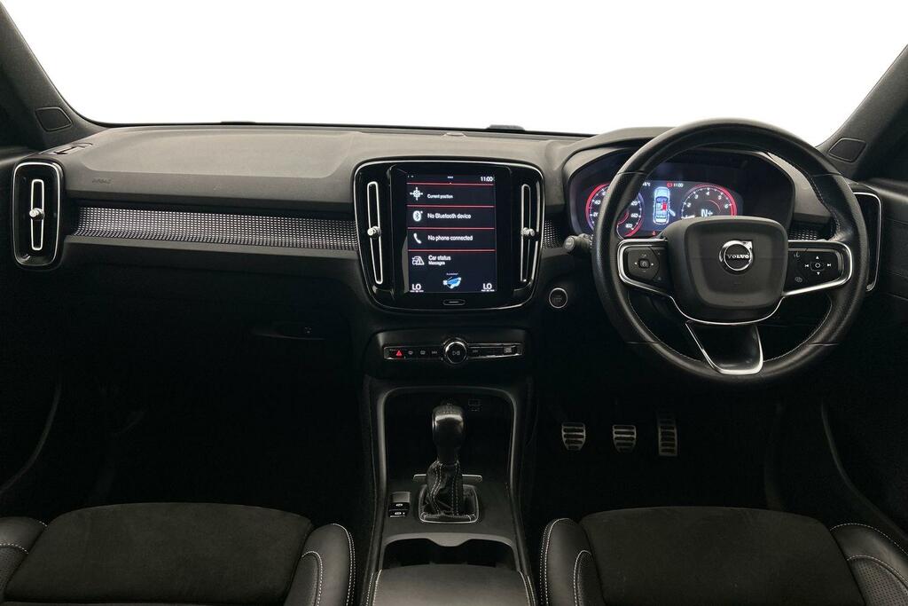 Volvo XC40 R-design, T3 Black #6
