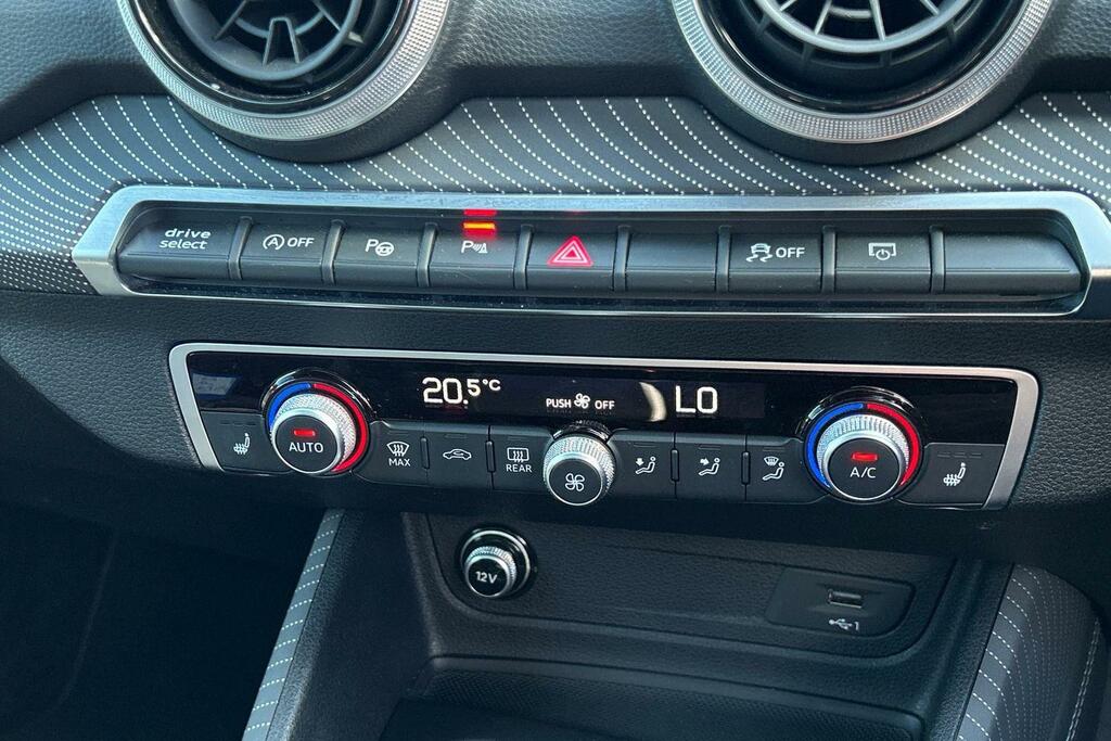 Audi SQ2 Black Edition Tfsi 300 Ps S Tronic Grey #17