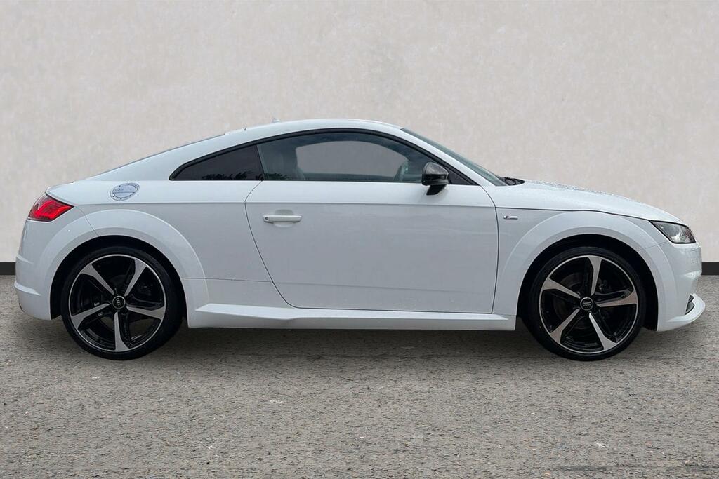 Audi TT 1.8T Fsi Black Edition White #4