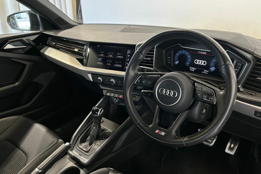 Audi A1 S Line Contrast Edition 35 Tfsi 150 Ps S Tronic Yellow #6