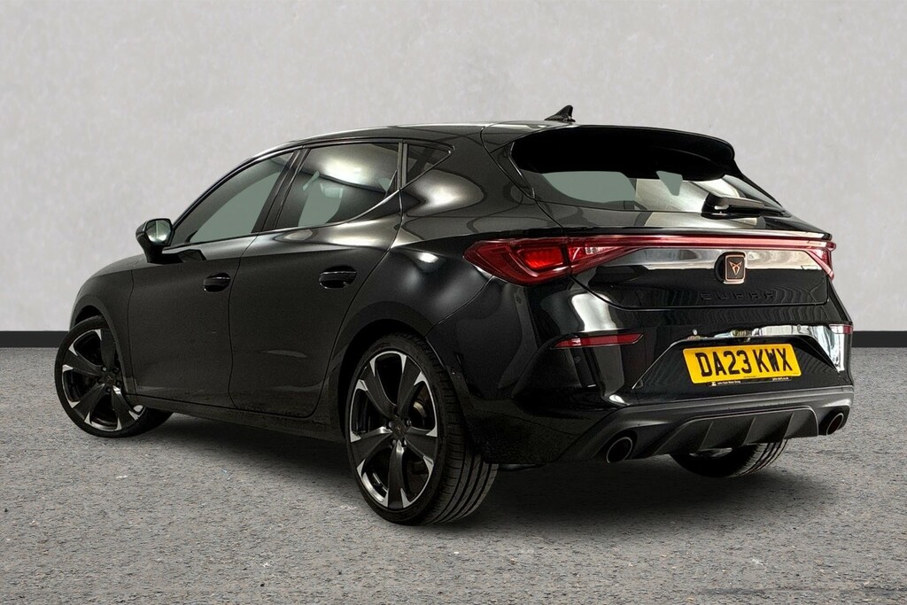 Cupra Leon Hatchback #3