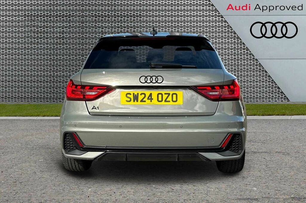 Audi A1 Black Edition 30 Tfsi 116 Ps S Tronic Green #7