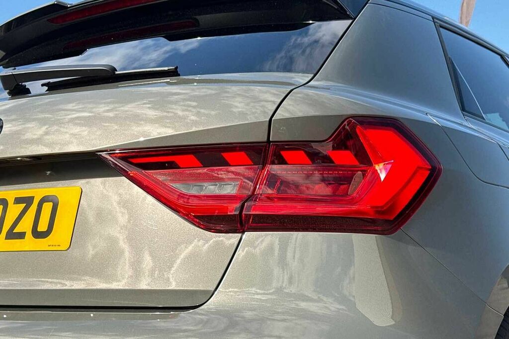 Audi A1 Black Edition 30 Tfsi 116 Ps S Tronic Green #19