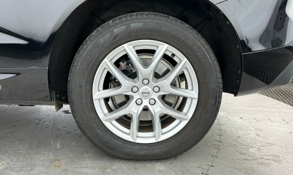 Volvo XC60 Momentum, B4 Mild Hybrid Black #4