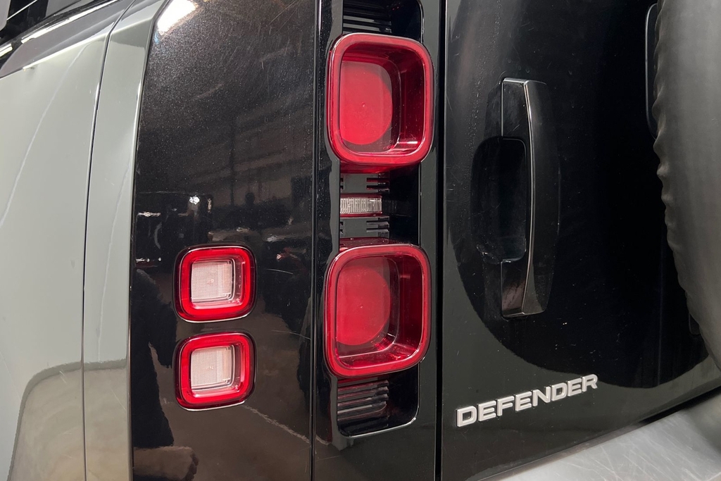 Land Rover Defender 110 D250 X-dynamic Hse Carpathian Grey Grey #19