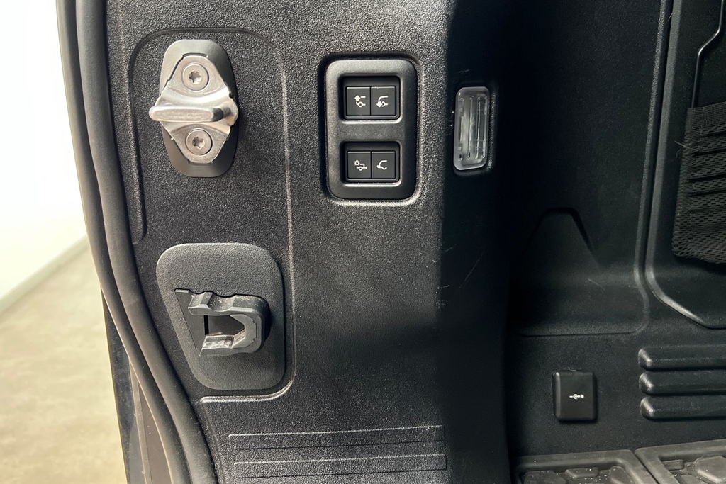 Land Rover Defender 110 D250 X-dynamic Hse Carpathian Grey Grey #26
