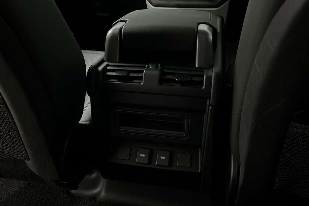 Land Rover Defender 110 D250 X-dynamic Hse Carpathian Grey Grey #18