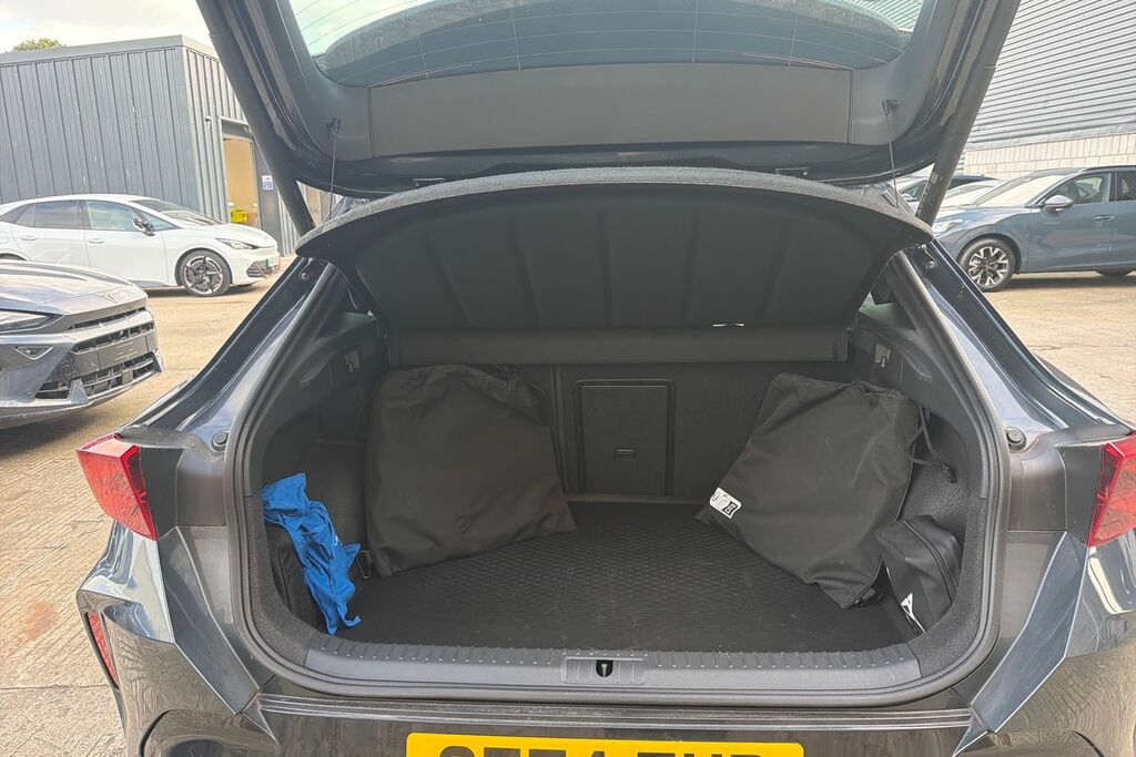 Cupra Formentor 1.4 12.8Kwh V2 Suv Plug In Hybrid Dsg E Black #11