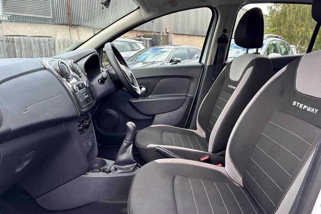 Dacia Sandero Stepway Stepway 0.9 Tce Comfort Hatchback Manua Grey #16