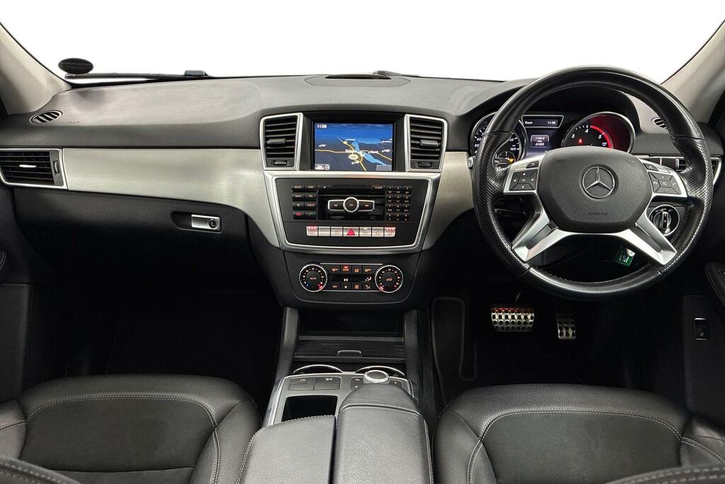 Mercedes-Benz M Class 2.1L Amg Line Silver #10